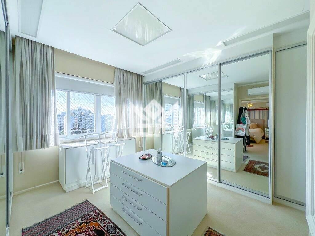 Cobertura com 4 quartos à venda, 626,89m² - Moinhos de Vento - Porto Alegre: 