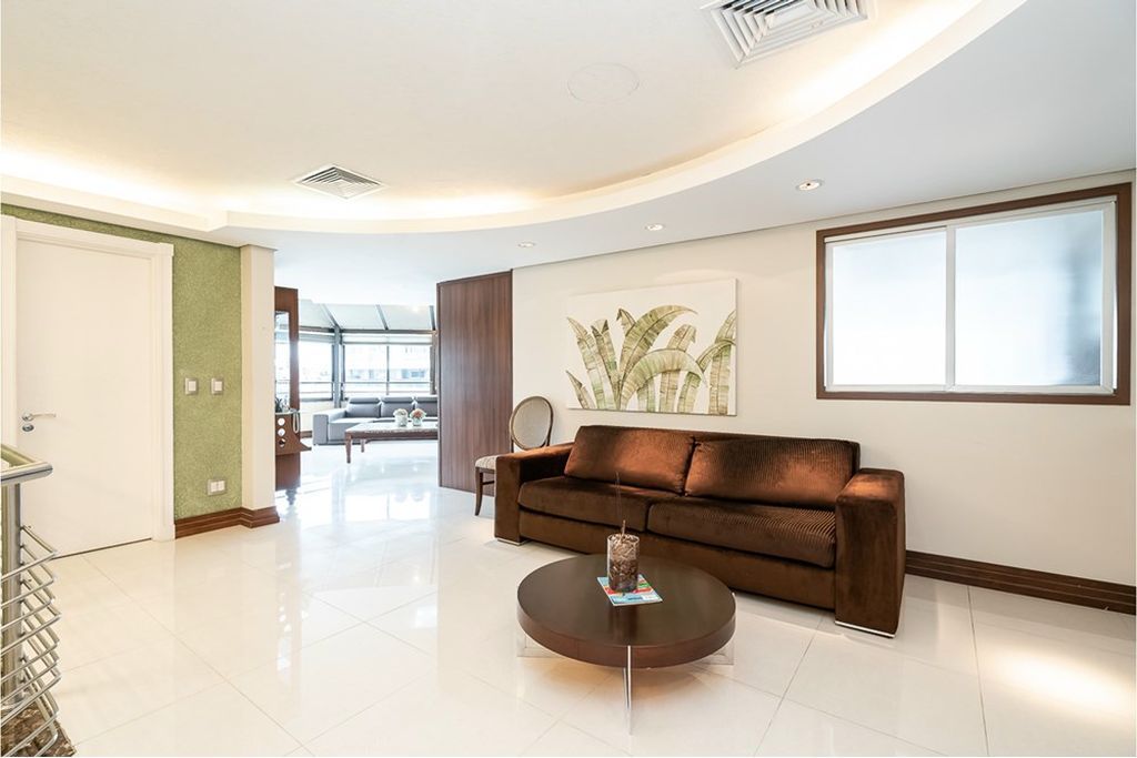 Cobertura com 4 quartos à venda, 696m² - Moinhos de Vento - Porto Alegre: 