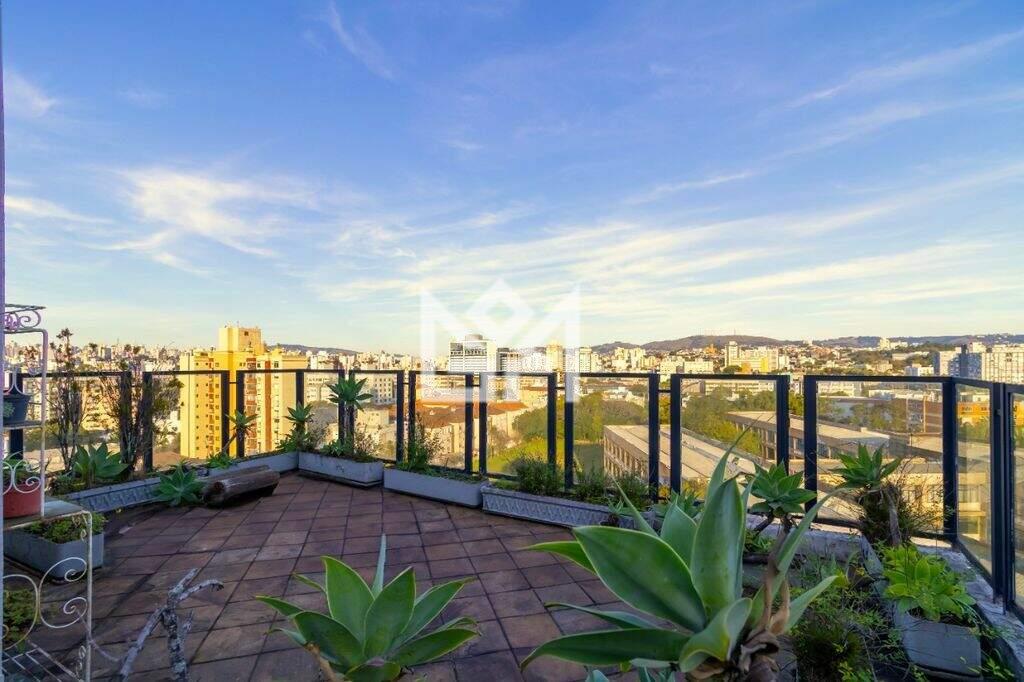 Cobertura com 4 quartos à venda, 211,46m² - Santana - Porto Alegre: 