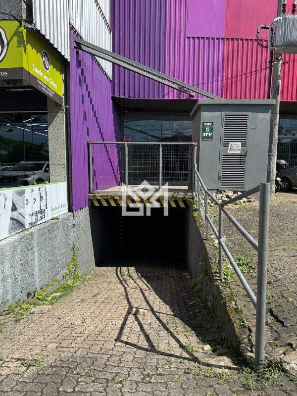 Loja com para aluguel, 4.500m² - Vila Imbuhy - Cachoeirinha: 