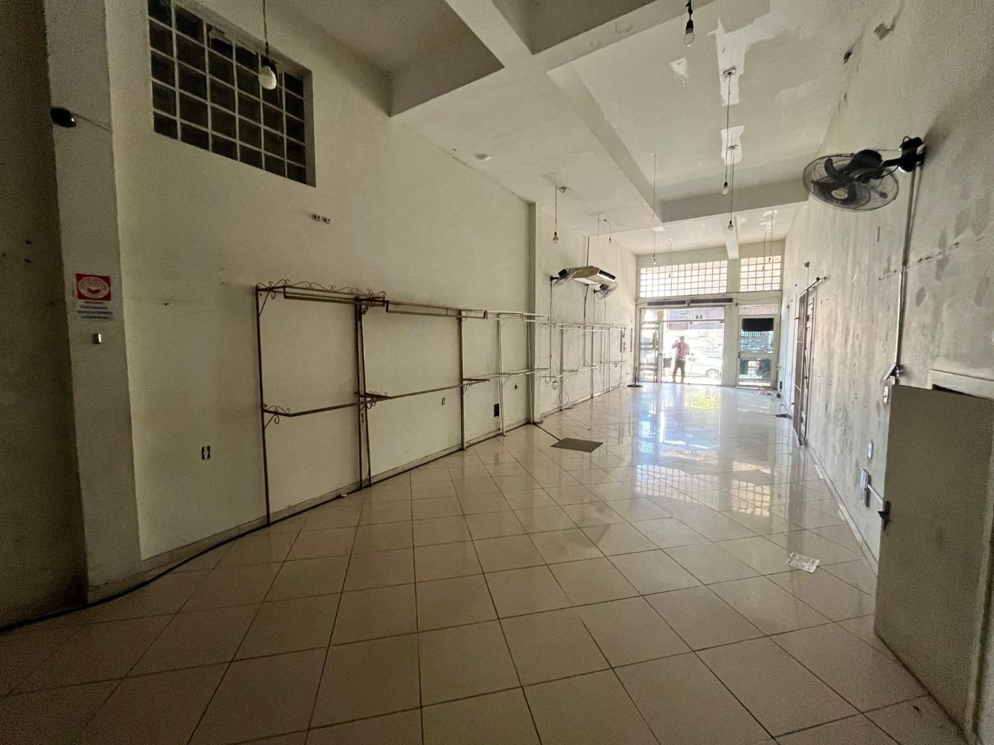 Loja com para aluguel, 170m² - São Vicente - Gravataí: 