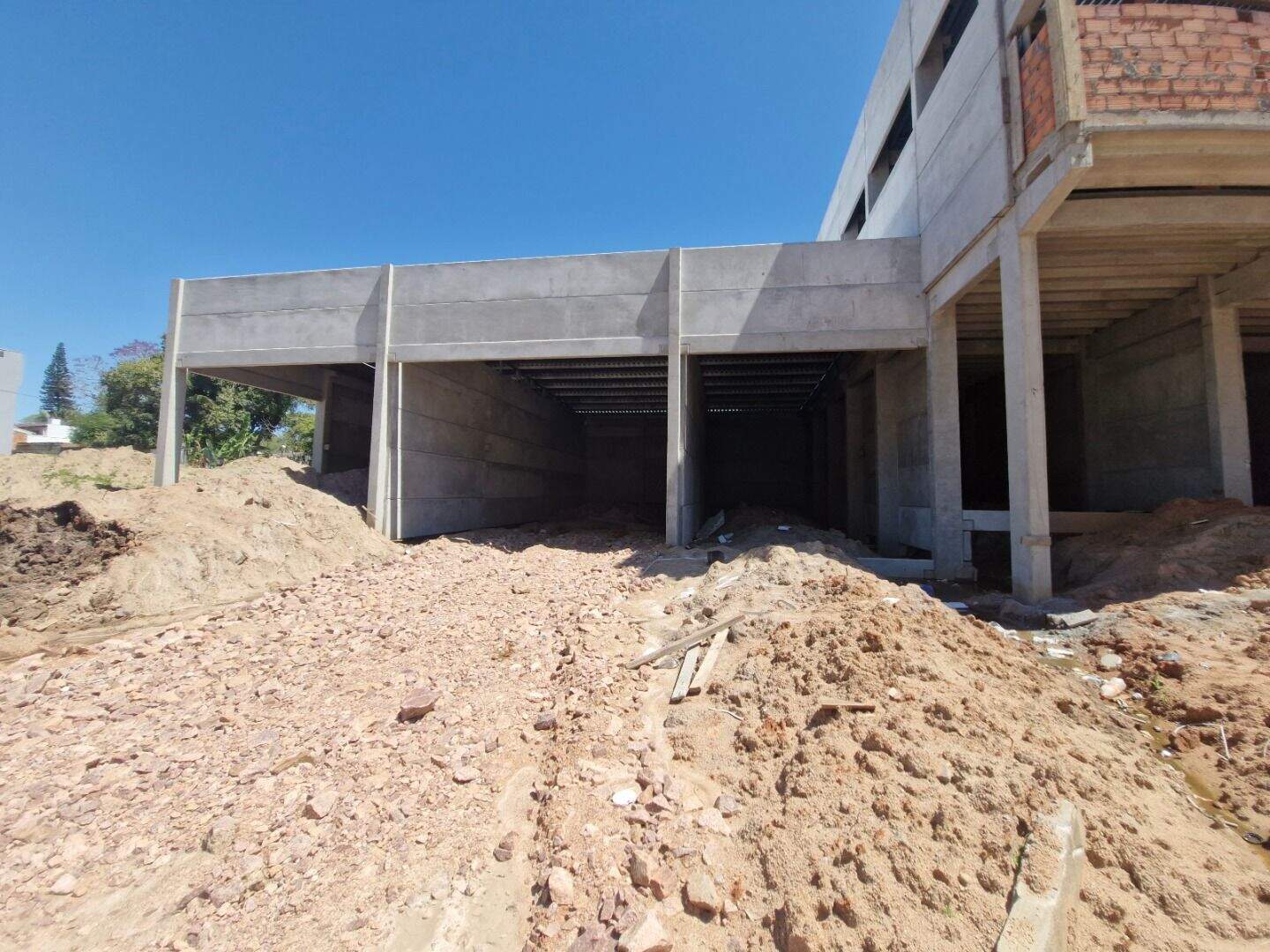 Loja com para aluguel, 93,73m² - Hípica - Porto Alegre: 
