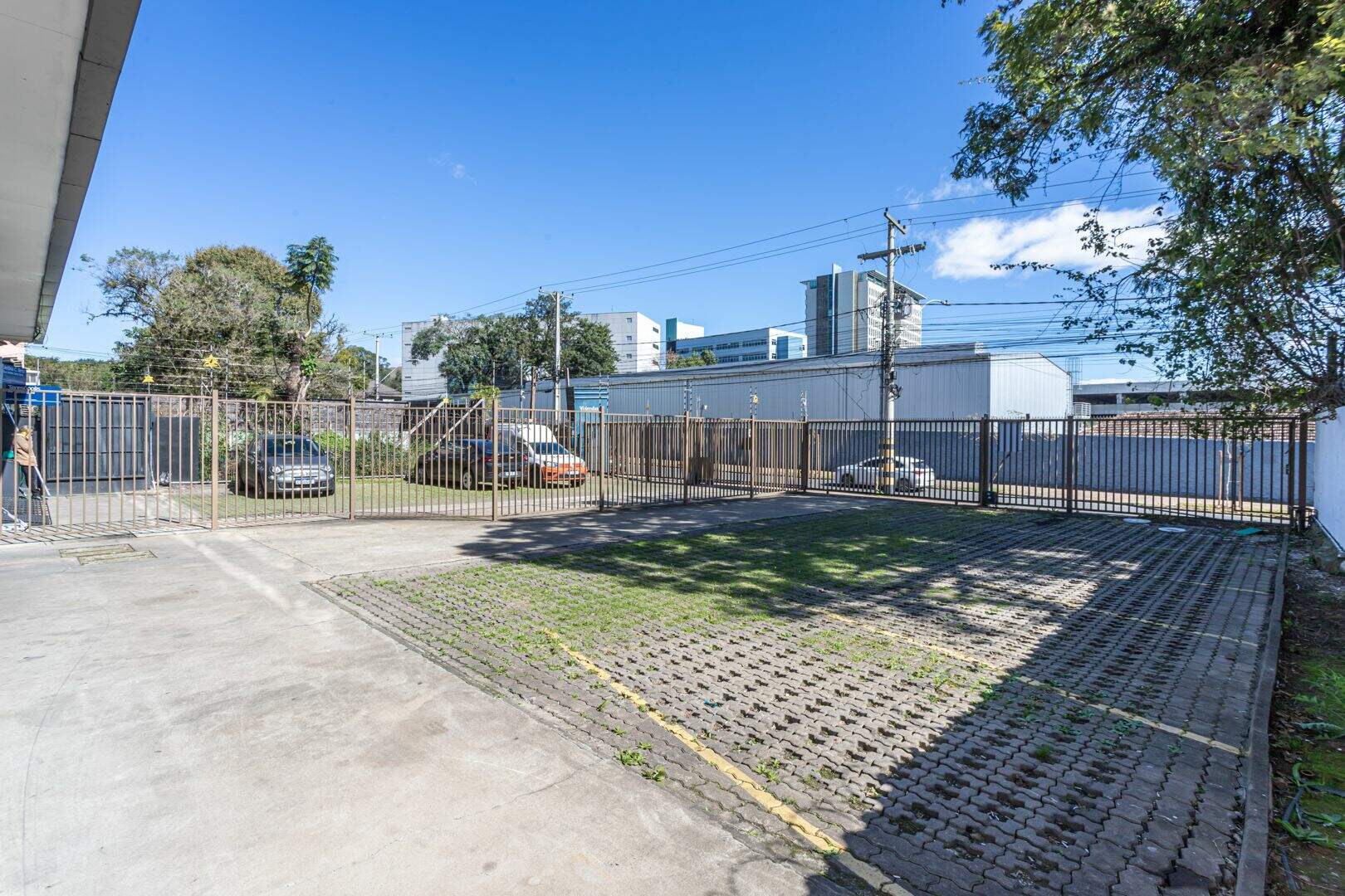 Loja com para aluguel, 721m² - Petrópolis - Porto Alegre: 