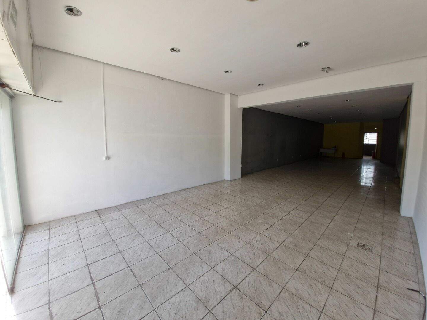 Loja com para aluguel, 153m² - Cavalhada - Porto Alegre: 