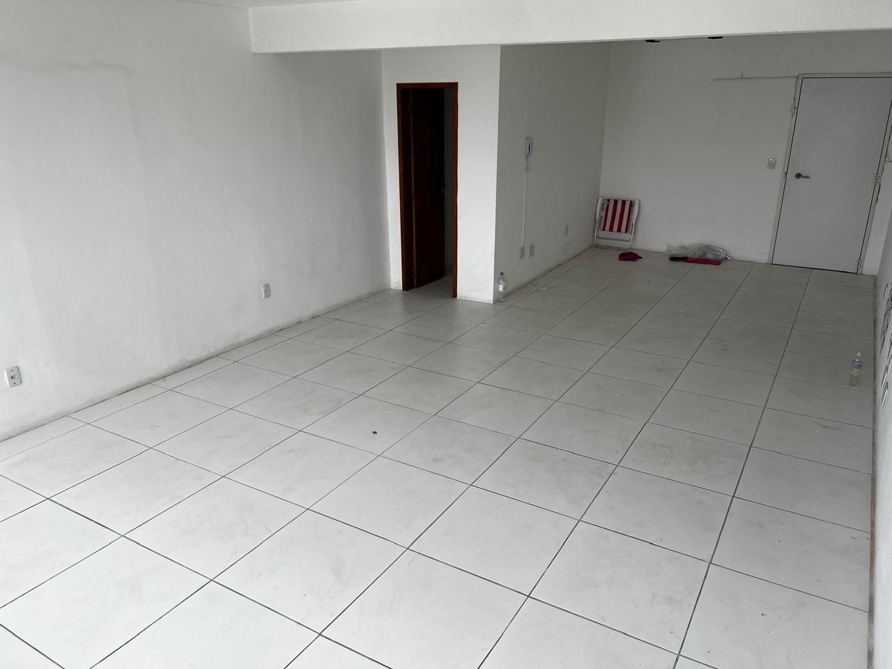 Sala/Conjunto Comercial com para aluguel, 43m² - Centro - Gravataí: 