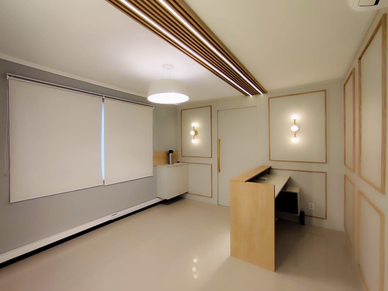 Sala/Conjunto Comercial com para aluguel, 45m² - Belém Novo - Porto Alegre: 