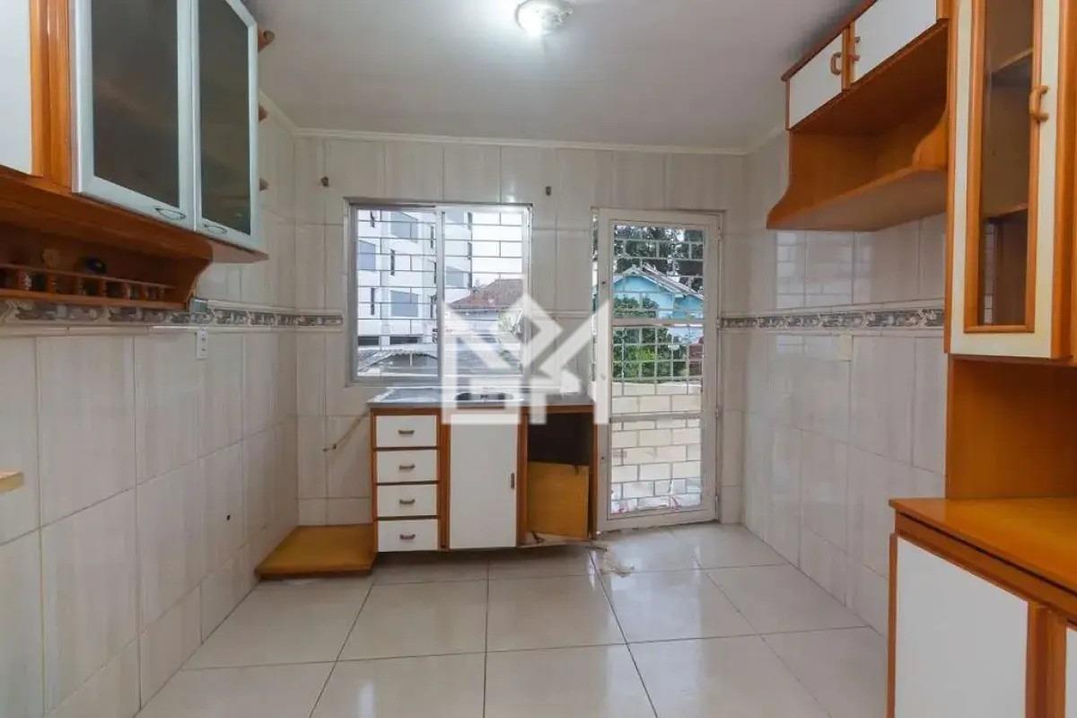Casa com 3 quartos para aluguel, 162m² - Vila João Pessoa - Porto Alegre: 