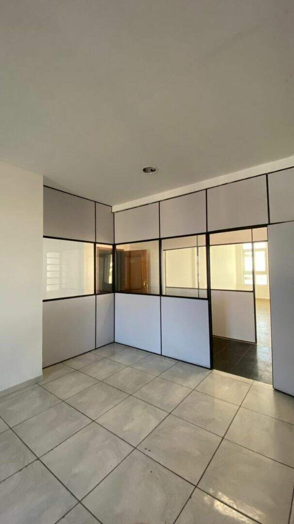 Sala/Conjunto Comercial com para aluguel, 169m² - Centro Histórico - Porto Alegre: 