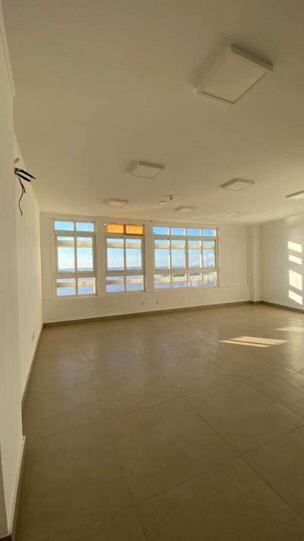 Sala/Conjunto Comercial com para aluguel, 169m² - Centro Histórico - Porto Alegre: 