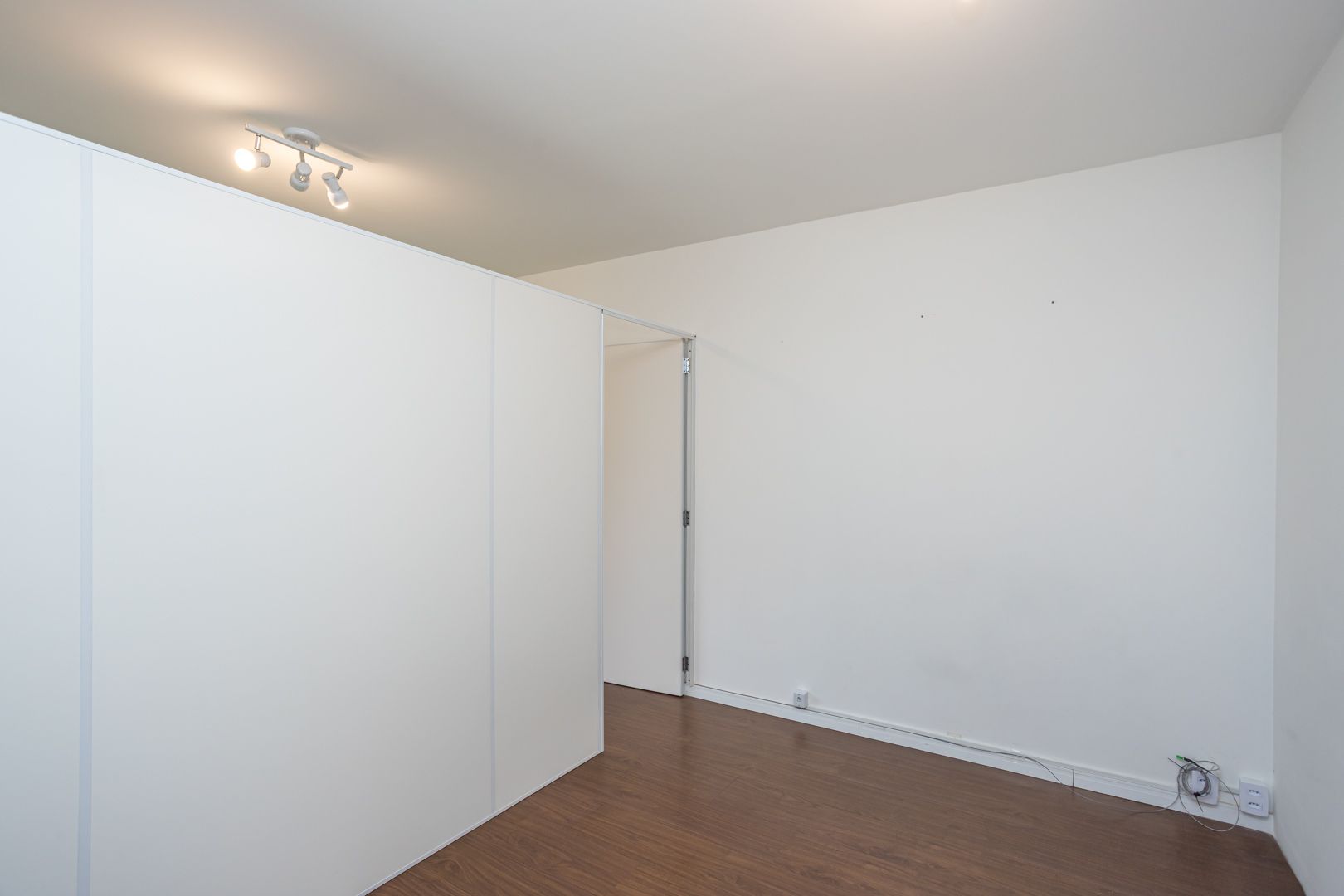 Sala/Conjunto Comercial com para aluguel, 26m² - Tristeza - Porto Alegre: 