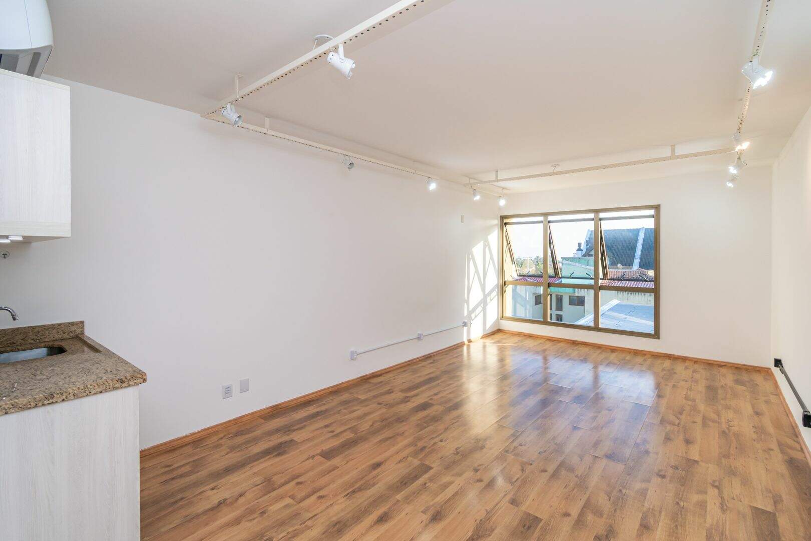 Sala/Conjunto Comercial com para aluguel, 30m² - Tristeza - Porto Alegre: 