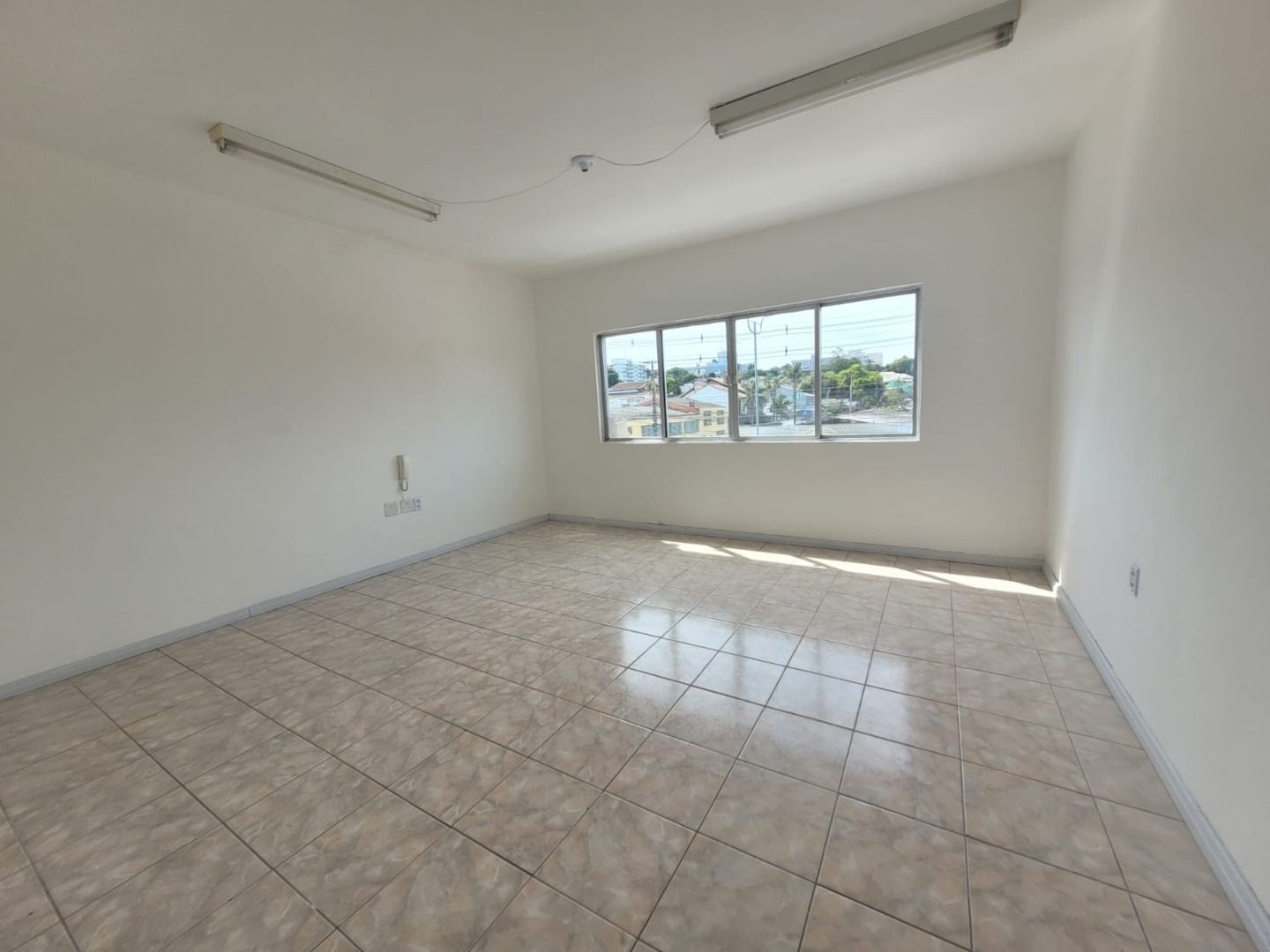 Sala/Conjunto Comercial com para aluguel, 29m² - Passo das Pedras - Gravataí: 