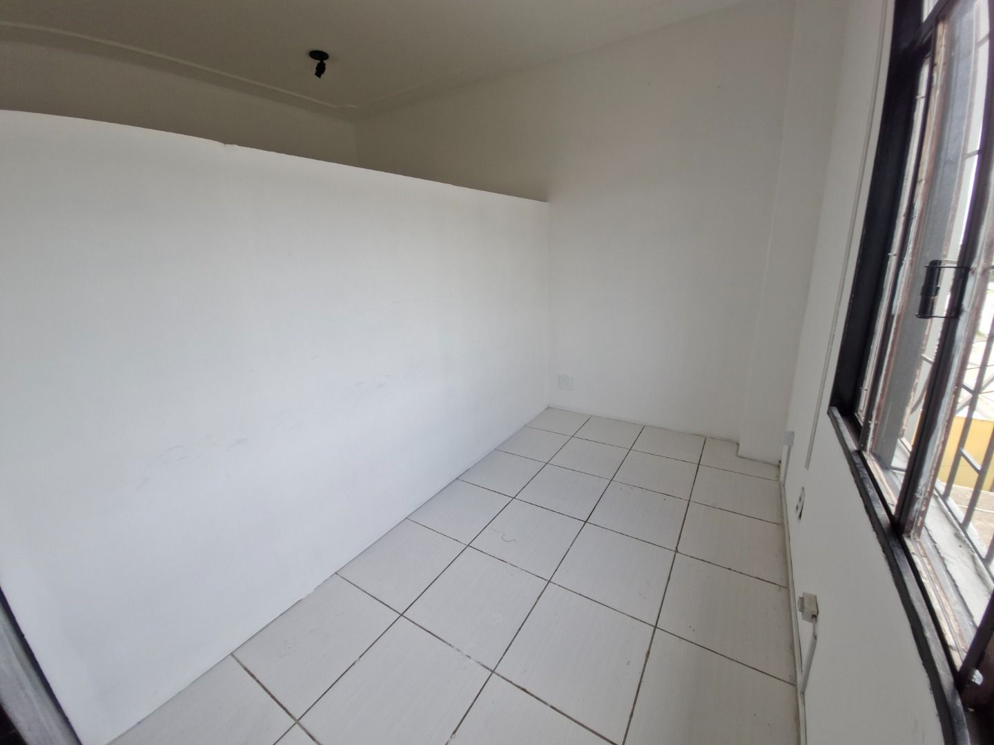 Sala/Conjunto Comercial com para aluguel, 30m² - Cavalhada - Porto Alegre: 