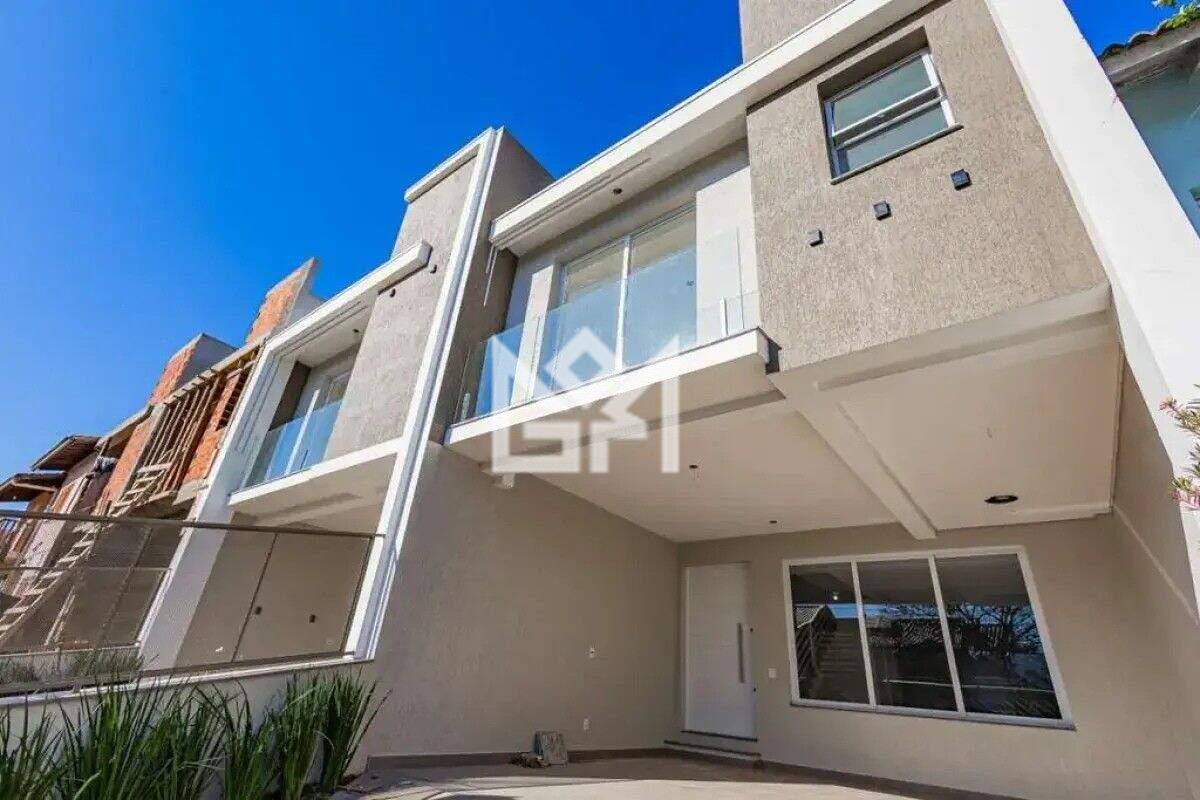 Casa com 3 quartos à venda, 195m² - Jardim Itu Sabará - Porto Alegre: 