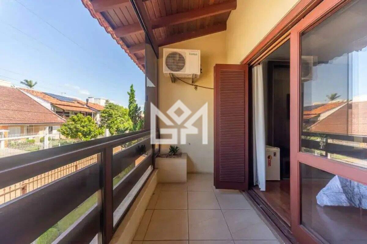 Casa com 3 quartos à venda, 300m² - Jardim Itu Sabará - Porto Alegre: 