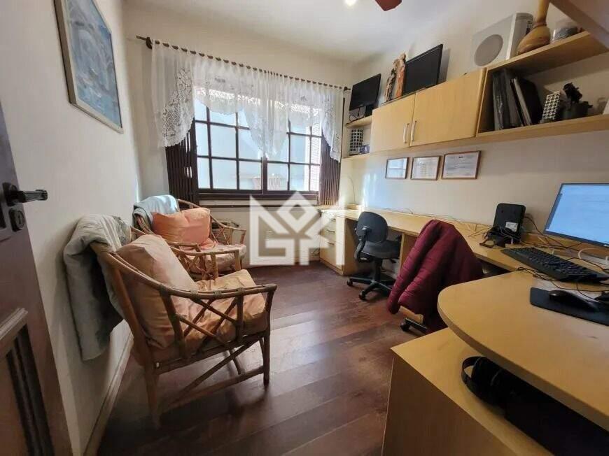 Casa com 3 quartos à venda, 349m² - Jardim Itu Sabará - Porto Alegre: 