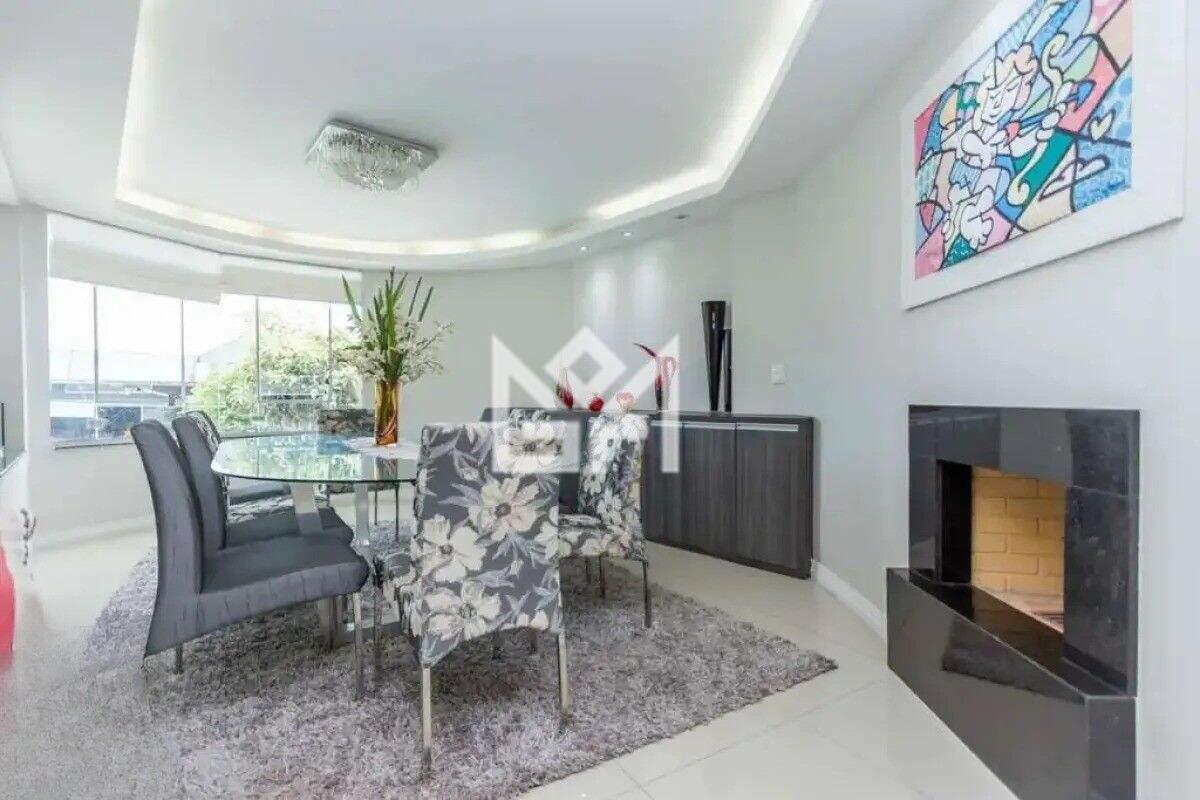 Casa com 3 quartos à venda, 421m² - Santo Antônio - Porto Alegre: 