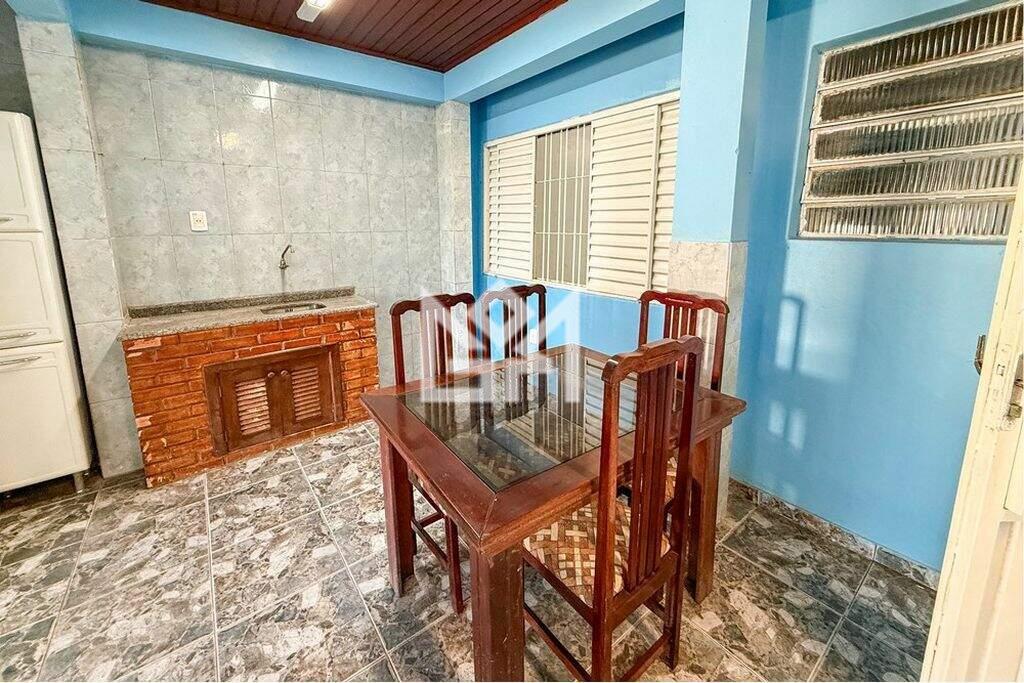 Casa com 3 quartos à venda, 203m² - Rio Branco - Canoas: 