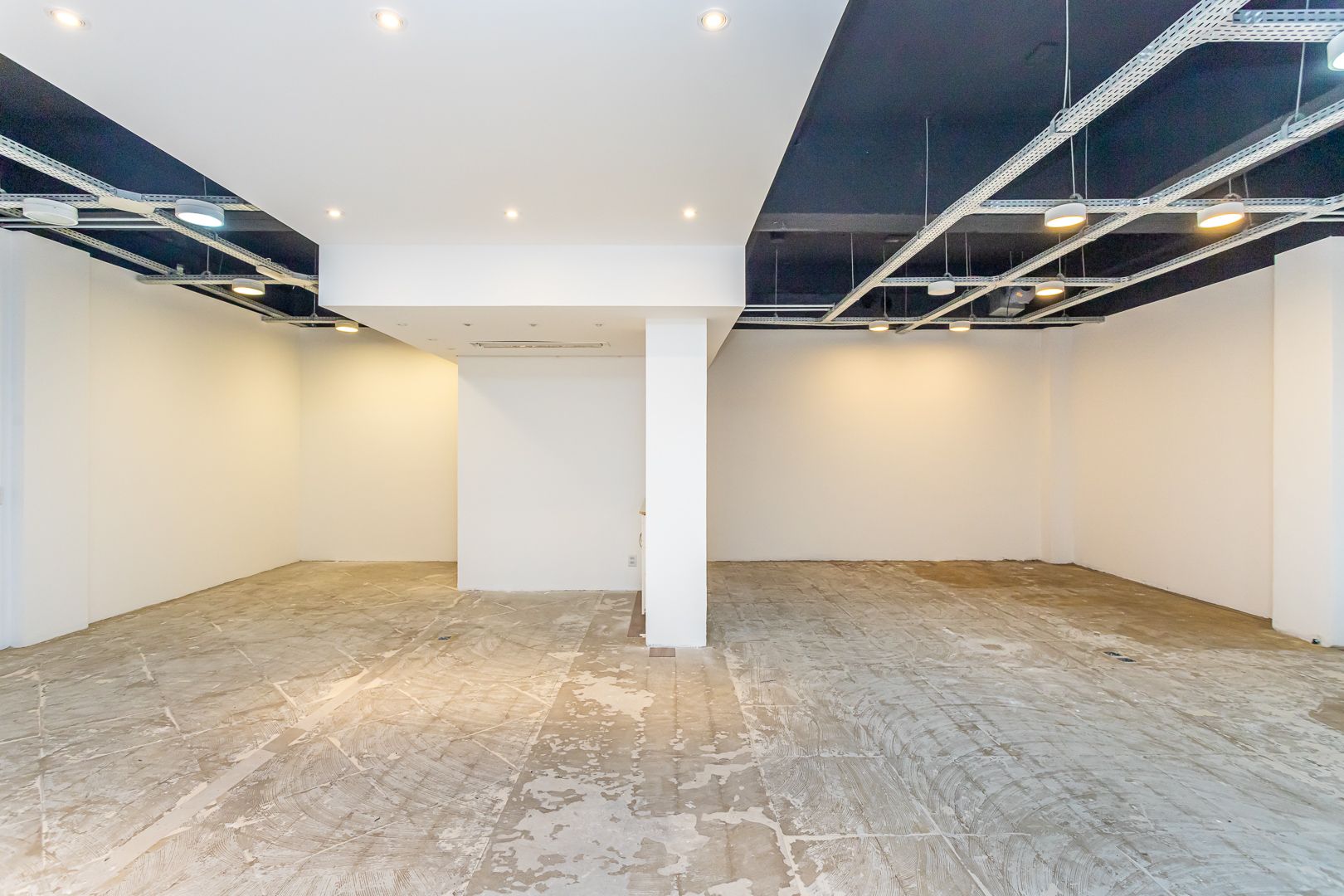 Loja com para aluguel, 84,14m² - Tristeza - Porto Alegre: 