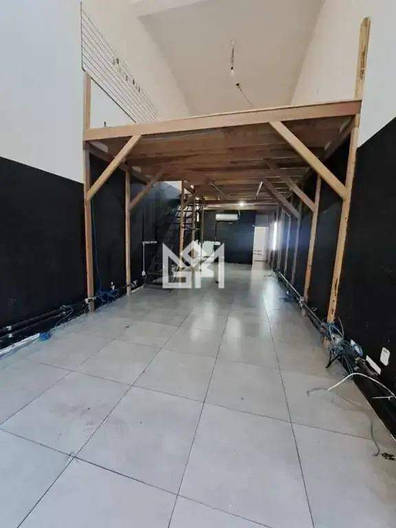 Loja com para aluguel, 100m² - São Sebastião - Porto Alegre: 