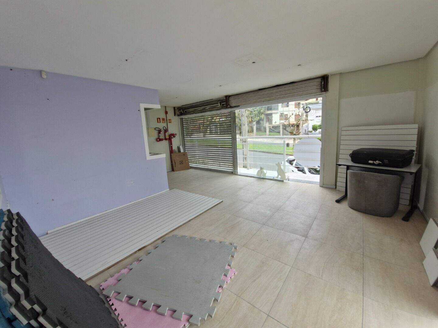 Loja com para aluguel, 45m² - Jardim Itu Sabará - Porto Alegre: 