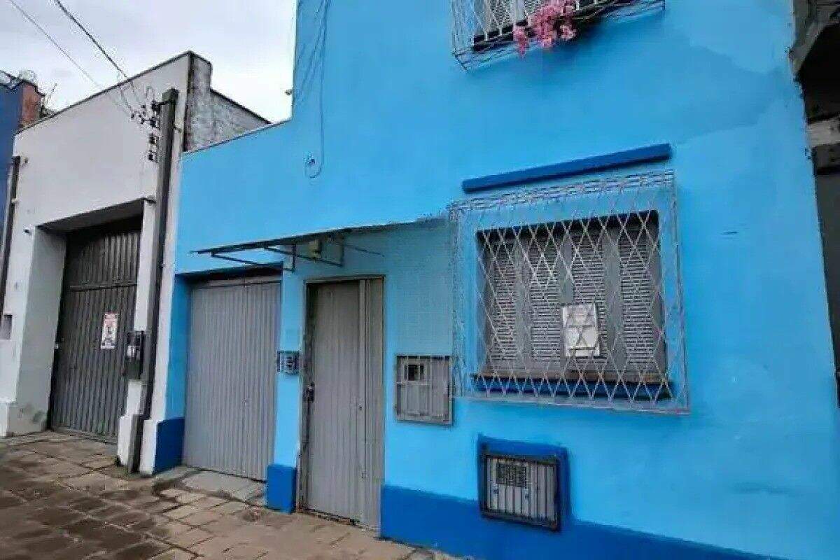 Casa com 3 quartos para aluguel, 220m² - Floresta - Porto Alegre: 