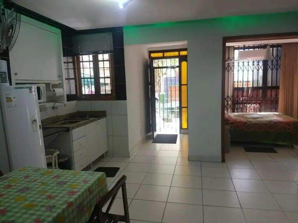Casa com 6 quartos para aluguel, 250m² - Centro - Porto Alegre: 