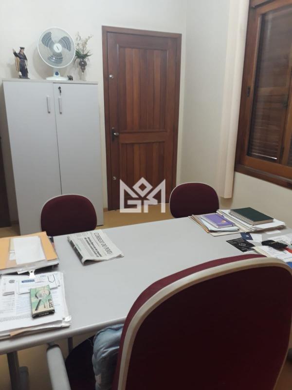 Casa com 3 quartos para aluguel, 200m² - Auxiliadora - Porto Alegre: 