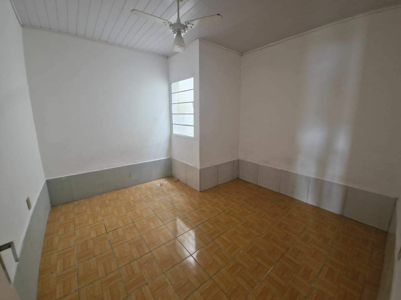 Casa com 2 quartos para aluguel, 78m² - Medianeira - Porto Alegre: 