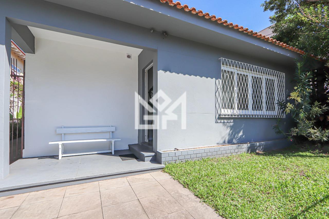 Casa com 3 quartos para aluguel, 235m² - Três Figueiras - Porto Alegre: 