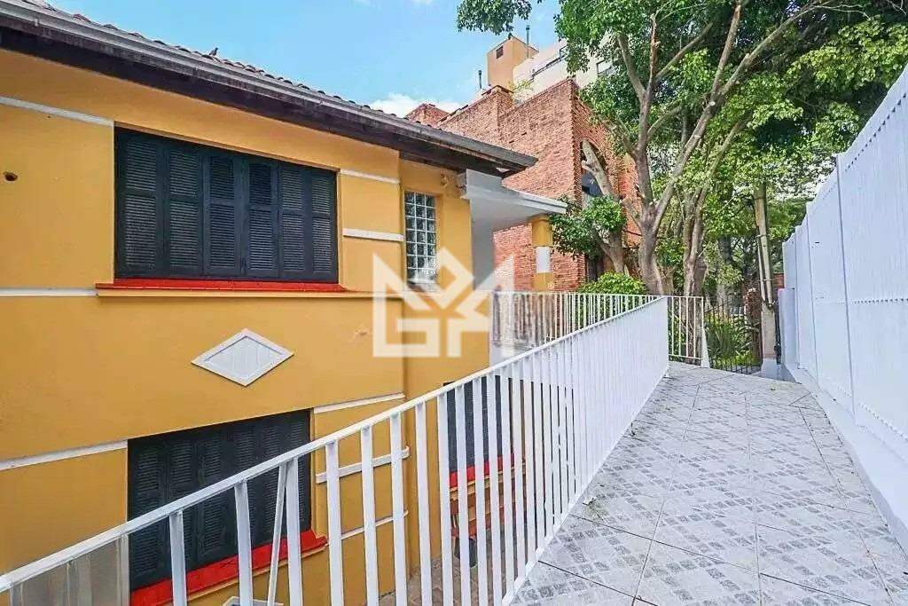 Casa com 6 quartos para aluguel, 260m² - Petrópolis - Porto Alegre: 