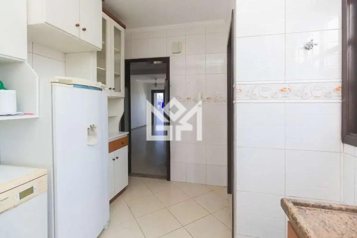 Cobertura com 3 quartos para aluguel, 200m² - Sarandi - Porto Alegre: 
