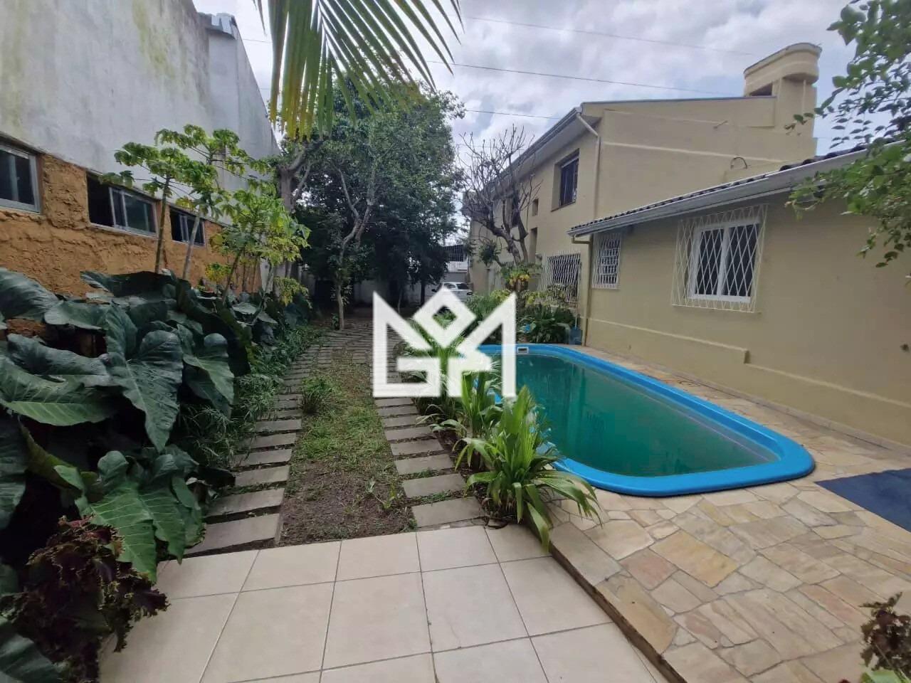 Casa com 4 quartos para aluguel, 252m² - Navegantes - Porto Alegre: 