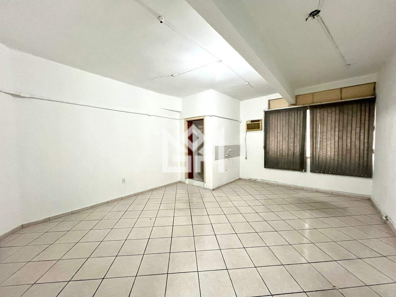 Sala/Conjunto Comercial com para aluguel, 83,34m² - Centro Histórico - Porto Alegre: 