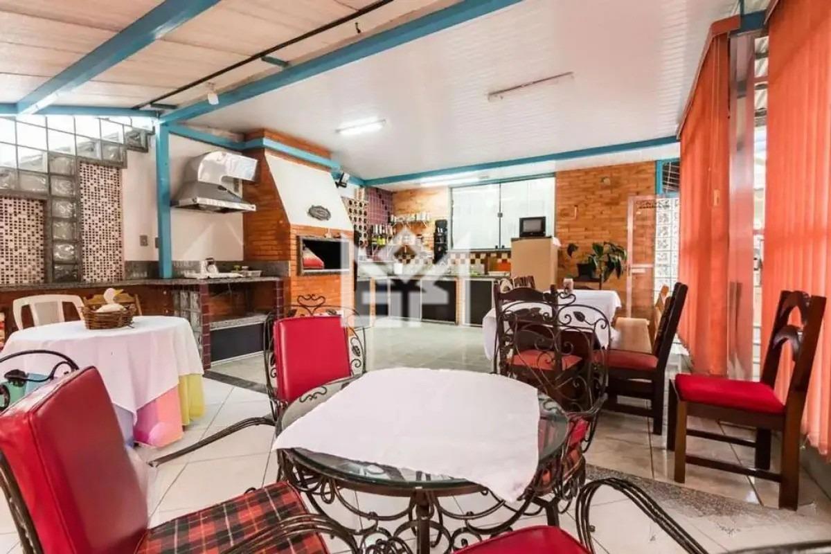 Casa com 3 quartos à venda, 278m² - Rubem Berta - Porto Alegre: 