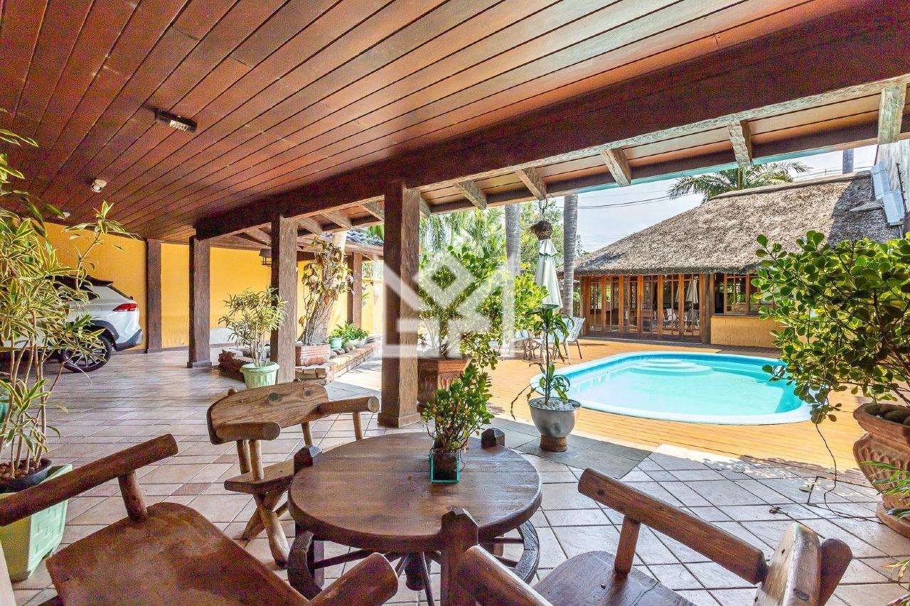 Casa com 4 quartos à venda, 328m² - Guarujá - Porto Alegre: 