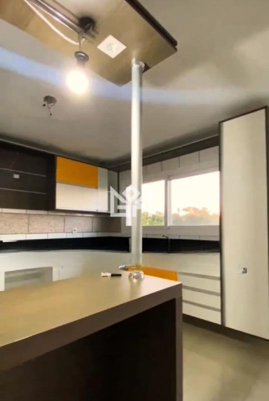 Casa com 3 quartos à venda, 354m² - Guarujá - Porto Alegre: 