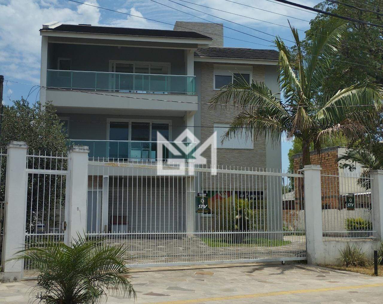 Prédio com 3 quartos à venda, 354m² - Guarujá - Porto Alegre: 