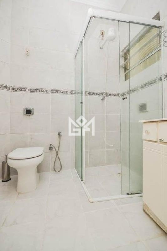 Prédio com 3 quartos à venda, 265m² - Guarujá - Porto Alegre: 