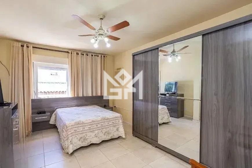 Casa com 3 quartos para aluguel, 166m² - Jardim Sabará - Porto Alegre: 