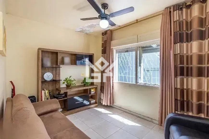 Casa com 3 quartos para aluguel, 166m² - Jardim Sabará - Porto Alegre: 