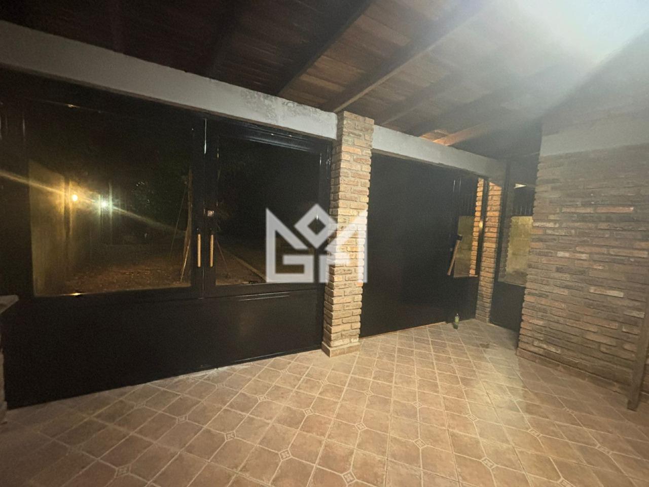 Casa com 1 quarto à venda, 80m² - Guarujá - Porto Alegre: 