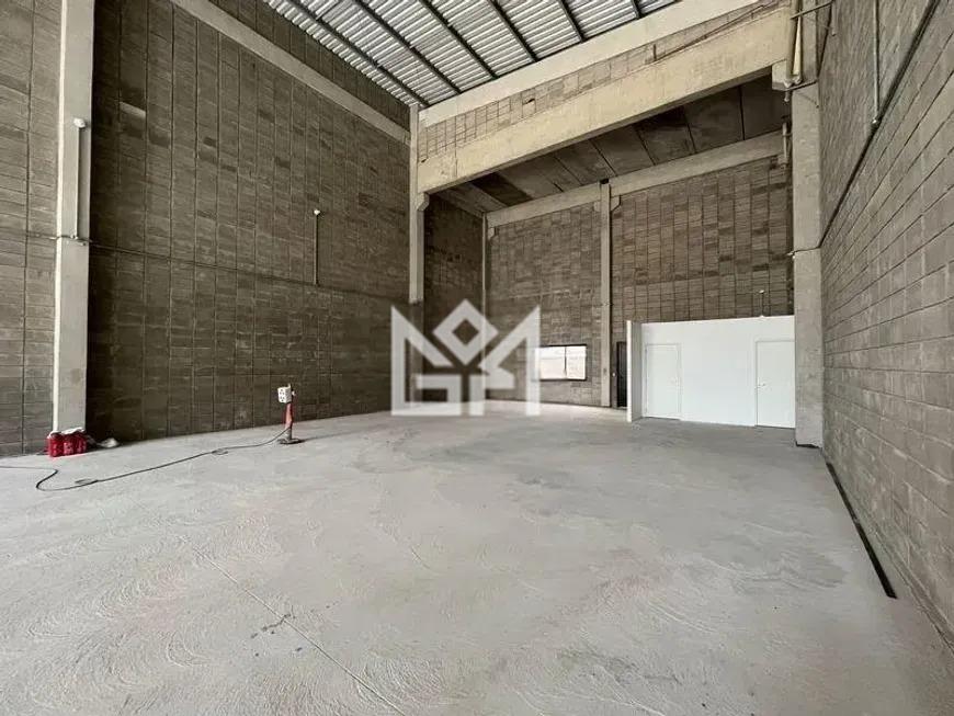 Loja com para aluguel, 217m² - Santa Cecília - Porto Alegre: 