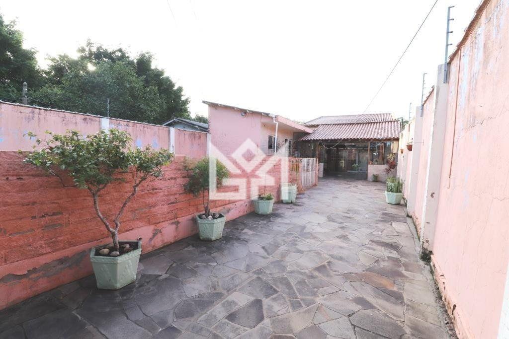 Casa com 3 quartos à venda, 317m² - Guarujá - Porto Alegre: 