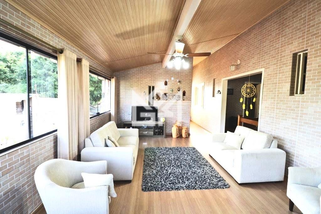 Casa com 3 quartos à venda, 317m² - Guarujá - Porto Alegre: 