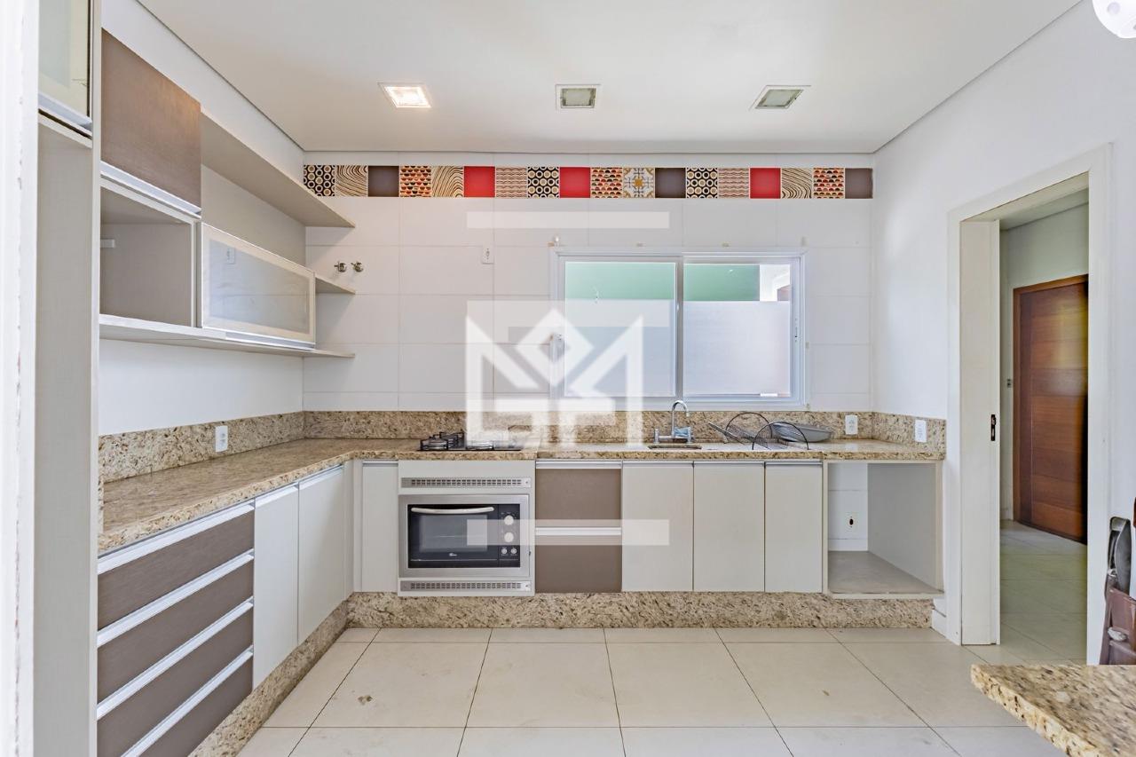Casa com 4 quartos para aluguel, 230m² - Alphaville - Gravataí: 