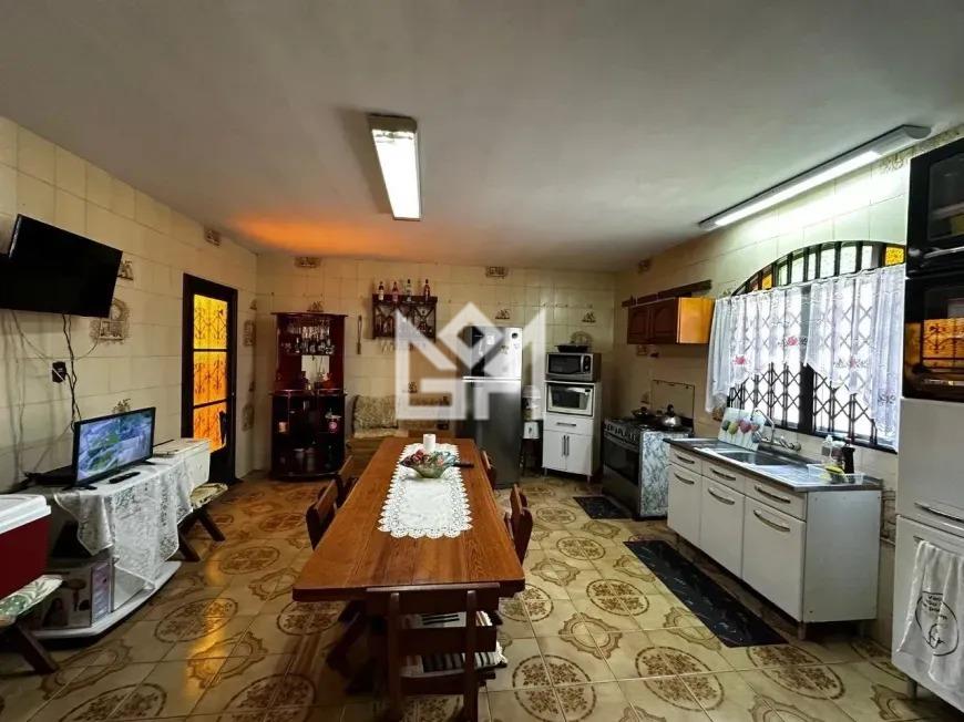 Casa com 3 quartos para aluguel, 311m² - Tristeza - Porto Alegre: 
