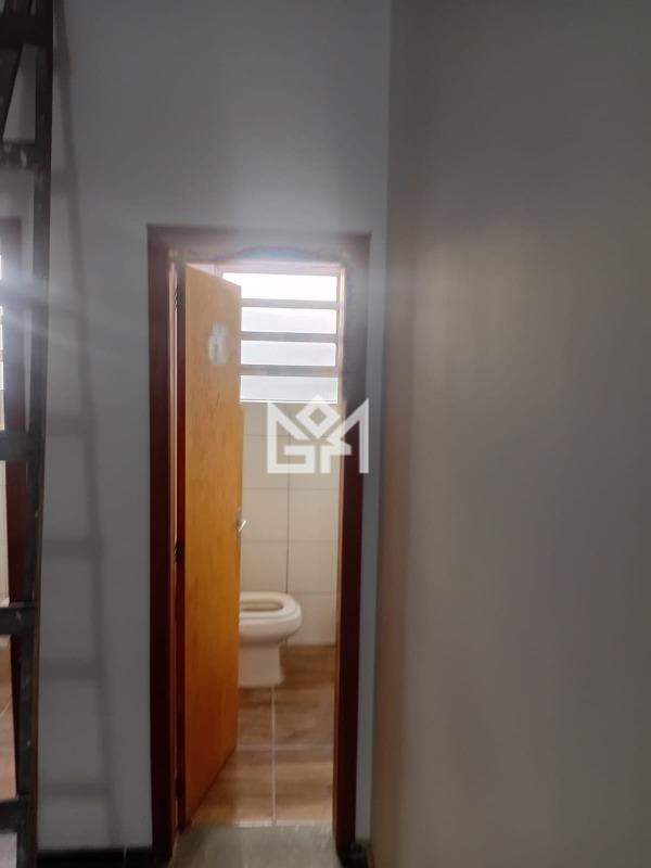 Sala/Conjunto Comercial com 2 quartos para aluguel, 630m² - Bom Jesus - Porto Alegre: 