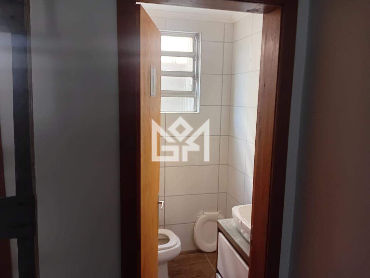 Sala/Conjunto Comercial com 2 quartos para aluguel, 630m² - Bom Jesus - Porto Alegre: 