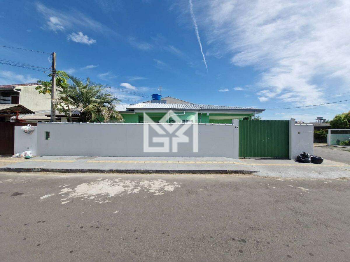 Casa com 3 quartos para aluguel, 110m² - Santa Fé - Gravataí: 